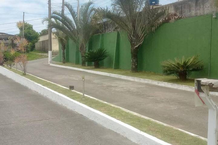 Casas e apartamentos de temporada para 8 pessoas, com jardim em Itanhaém