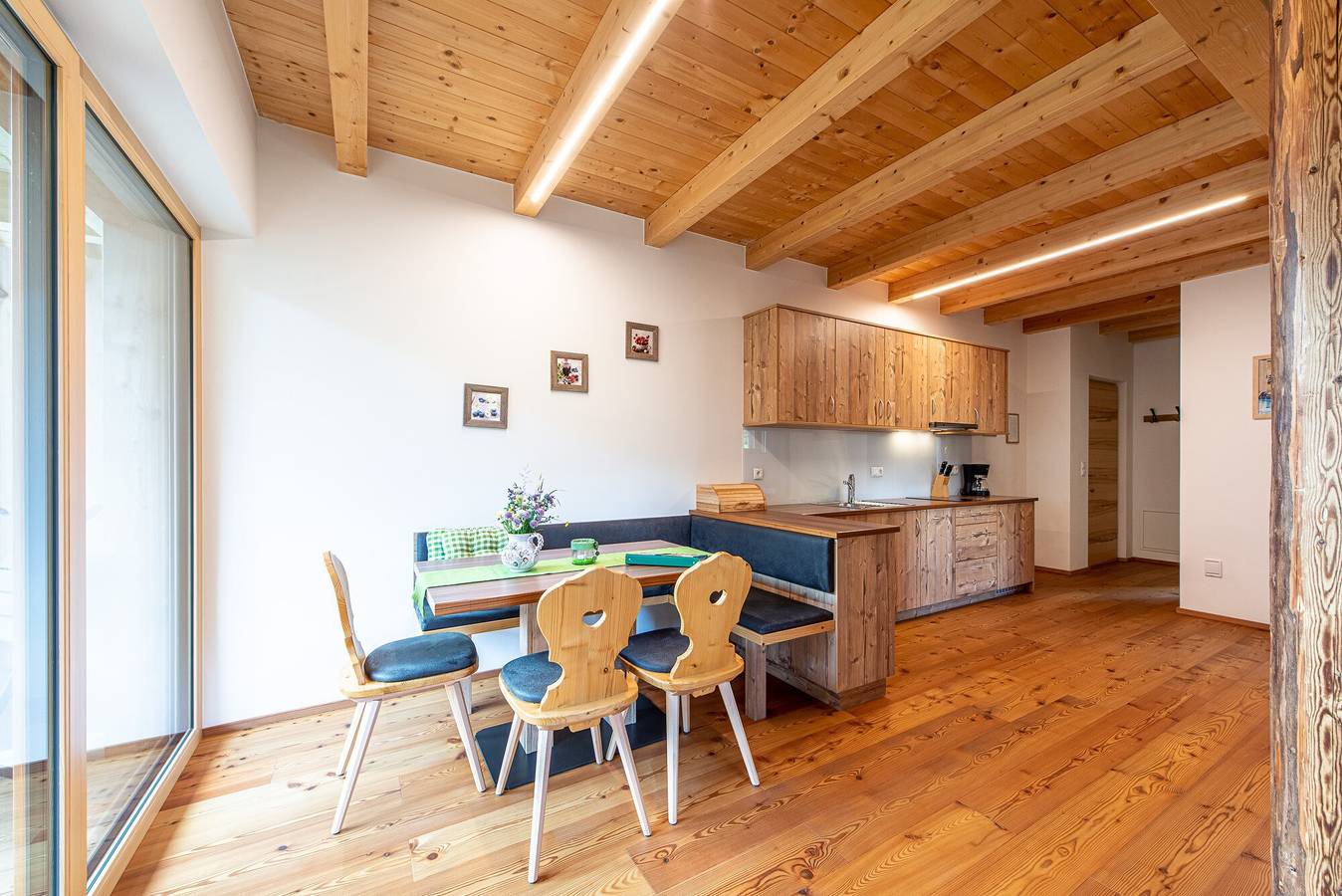 Ganze Wohnung, Ferienwohnung 'Kreuzplonhof Apt Dorfblick' mit Bergblick und privater Infrarotkabine in Lüsen, Dolomiti Superski