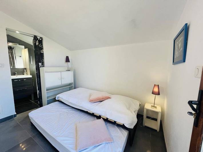 Gîte pour 4 personnes, avec terrasse dans Sant Ambroggio - 4