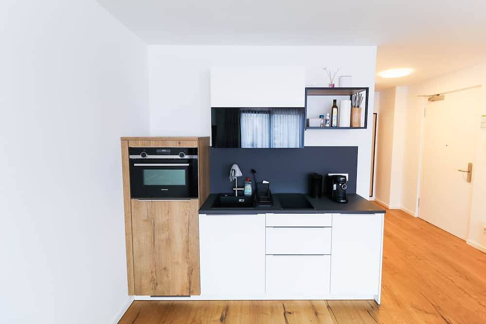 Ganze Wohnung, Großzügiges Apartment im 1.Og mit Lift in Berlin in Friedrichshain - Kreuzberg, Berlin
