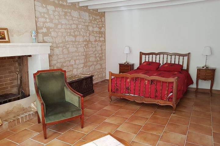 Location de vacances pour 12 personnes, avec terrasse et jardin à Bournan - 2