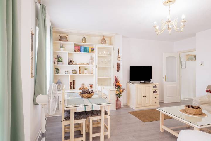 Entire apartment, Stunning Views of Seville in San Juan de Aznalfarache, Sevilla Province