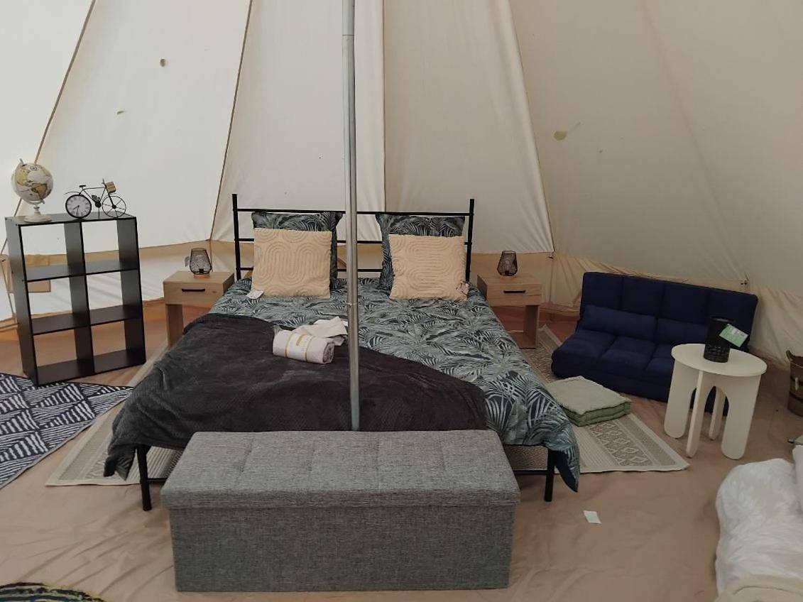 Tent in Saint-Mesmin (Vendée), Fontenay-le-Comte