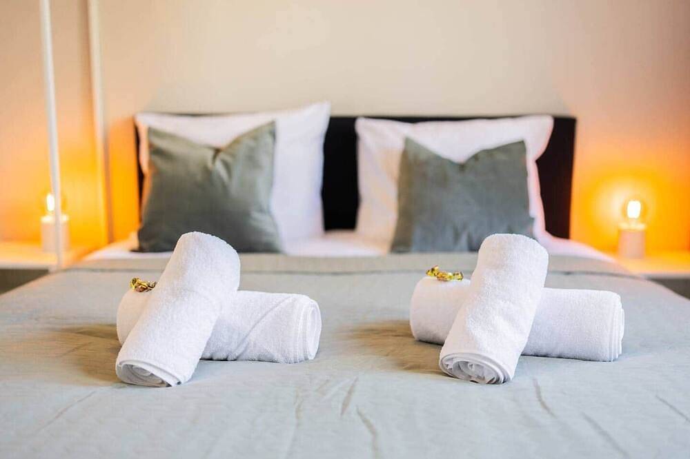 Entire apartment, Prestige 70m2 Two-Bedroom Apartment - Vw142A in Eindhoven, North Brabant