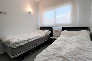 Apartment for 6 People in El Paraiso Torrevieja, Torrevieja, Photo 2