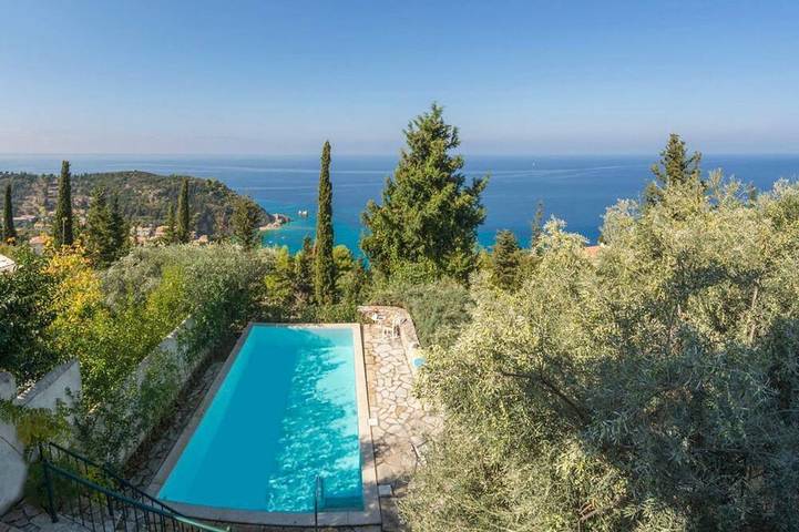 Villa for 6 people, with garden in Agios Nikitas