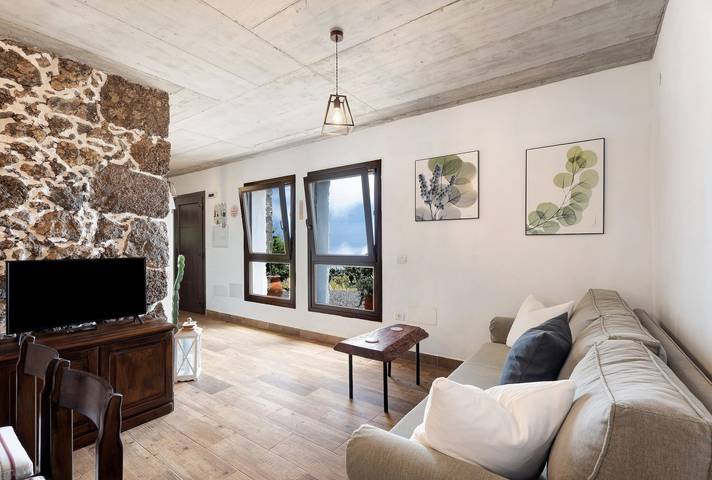 Ferienhaus 'La Casa De Abajo' mit Meerblick, privater Terrasse und Garten in La Torre (Canary Islands), Valverde