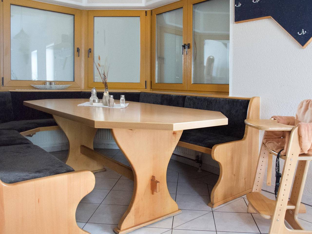 Landgasthof Benjamin - Galerie Wohnung 3 (45 qm)  mit Küche und kostenfreien Wlan in Treffelstein, Ostbayern