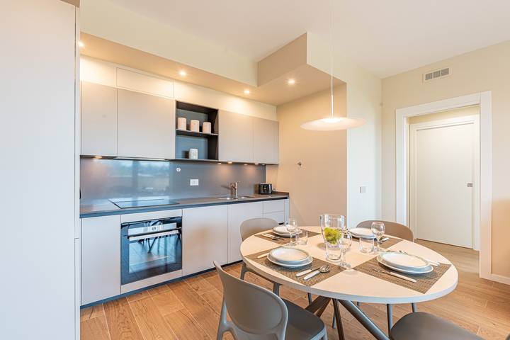 Appartamento per 5 persone, con balcone in Monza