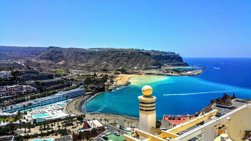 Apartamento de vacaciones para 6 personas, con vistas además de jardín y piscina - 1