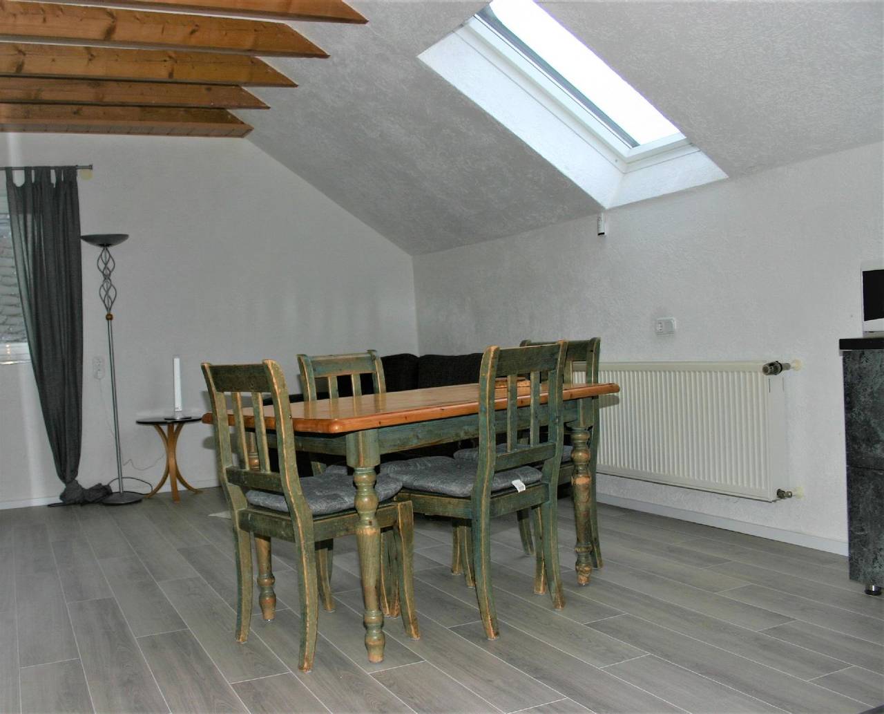 Ganze Ferienwohnung, Helle Ferienwohnung in Mehren mit Eigenem Garten in Mehren, Vulkaneifel