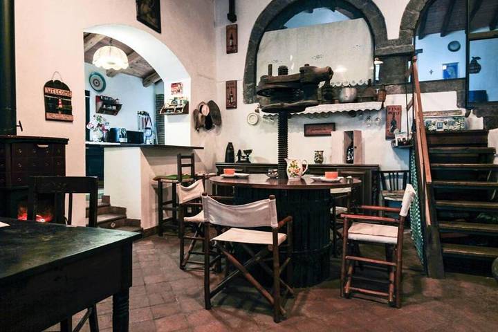 Location de vacances pour 8 personnes, avec jardin et vue, animaux acceptés dans Puntalazzo