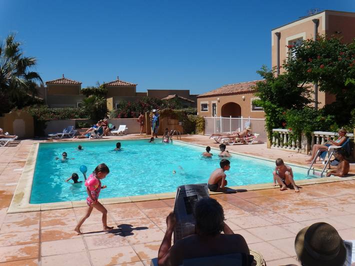 Gîte pour 6 personnes, avec Terrasse ainsi que Jardin et Piscine dans Plage des Ayguades