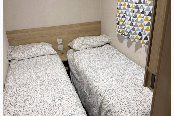 3 Bed Caravan - Free Parking & Wifi in Thornton-Cleveleys, Lancashire