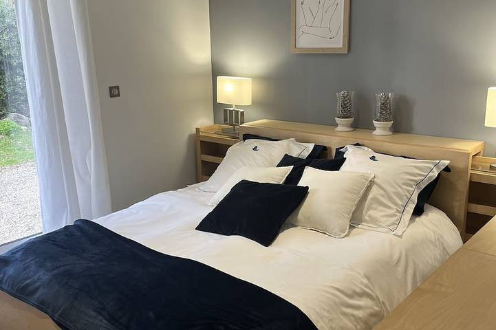 Location de vacances pour 5 personnes, avec terrasse et jardin, animaux acceptés à Saint-Marc-Jaumegarde - 3