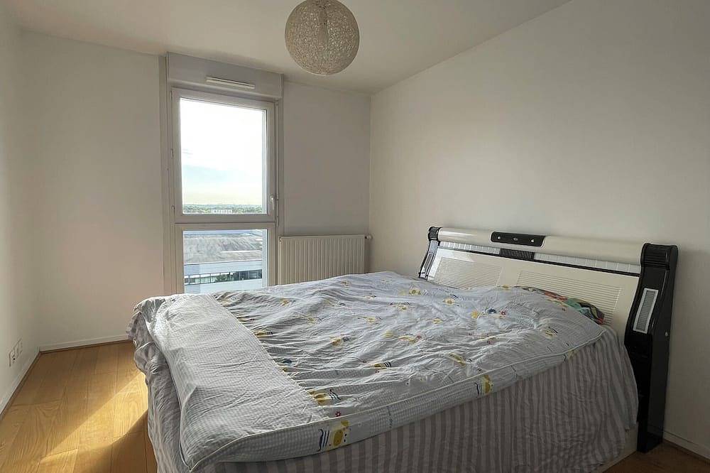 Entire apartment, The cytadin! Pied streetcar paris porte de choisi 11 minutes, Palais Royal musé 45 min in Vitry-sur-Seine, Val-de-Marne