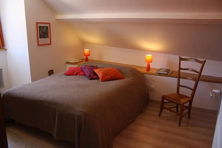 Location de vacances pour 5 personnes, avec terrasse et balcon/terrasse à Flavigny-sur-Ozerain - 2