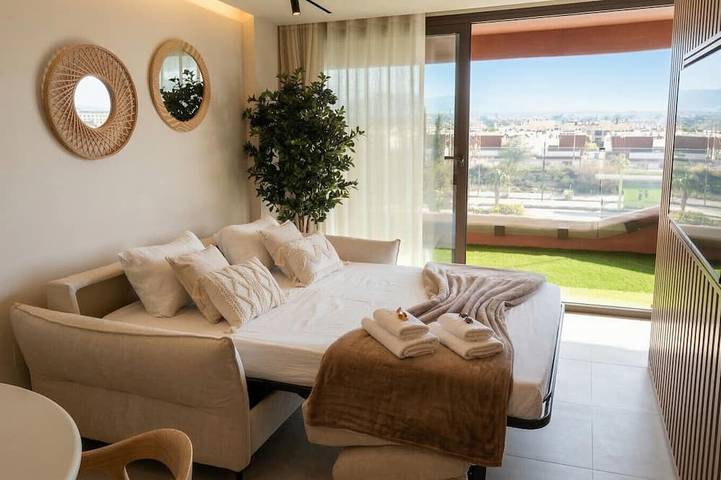 Apartamento entero, Luxury Ucam Executive | Terrace & High-Speed Wi-Fi in Molina de Segura, Interior de Murcia