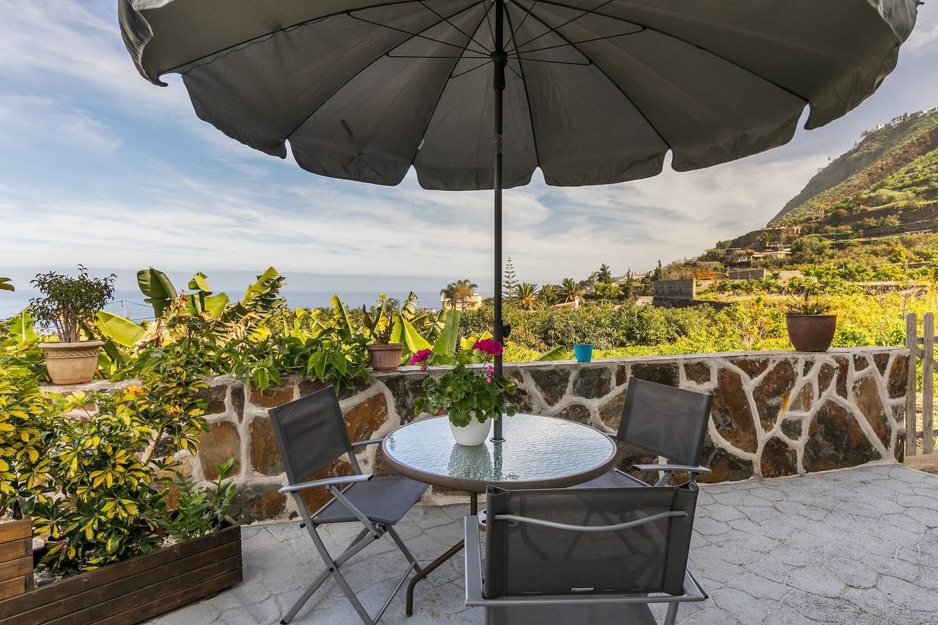 Holiday Home Vista Valle with Sea View, Terrace & Wi-Fi in La Orotava, North Tenerife