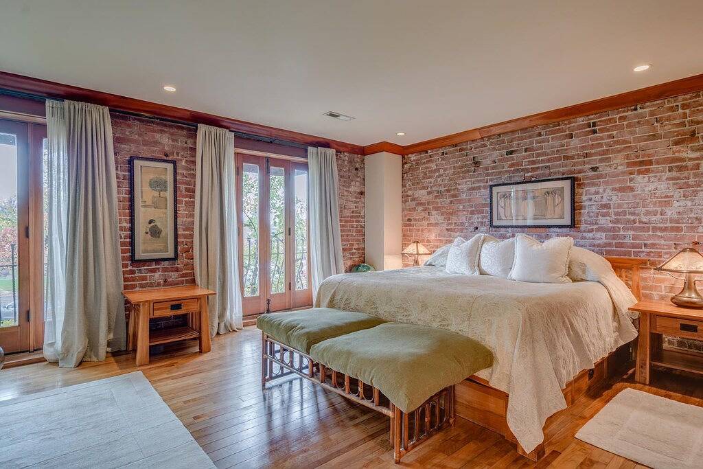 Ganze Wohnung, Unglaubliches Luxus-Loft in historischem im Stadtzentrum gelegenem Mcminnville in McMinnville, Yamhill County