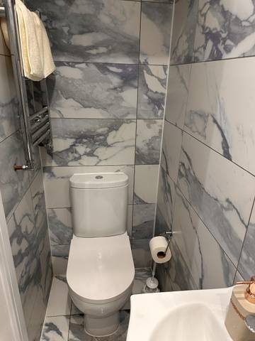 Holiday Home for 14 People in Hillingdon, London, Photo 2