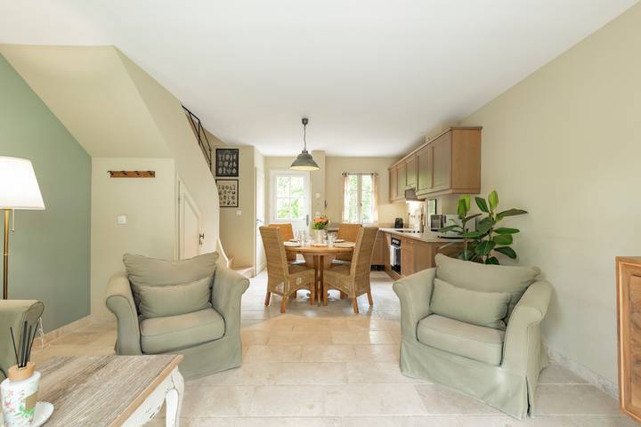 Ferienhaus für 4 Personen, mit Terrasse und Garten