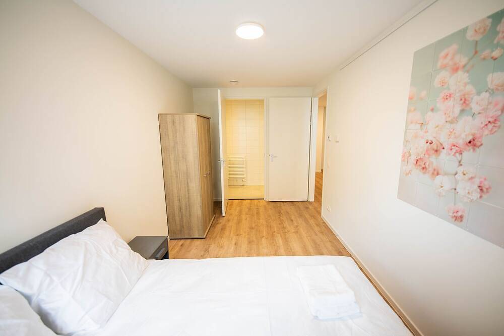 Entire apartment, Elegant Escape 1Bdr Apartment Prh in Rotterdam, South Holland
