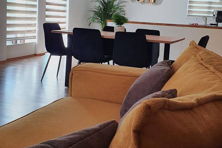Ferienwohnung für 5 Personen, mit Balkon und Pool - 1