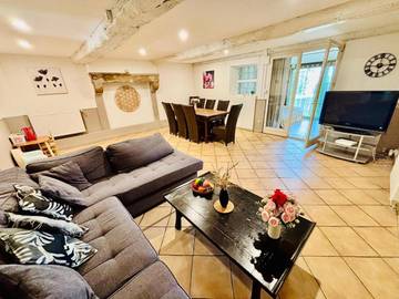 Gîte pour 8 personnes, avec jardin à Le Breuil