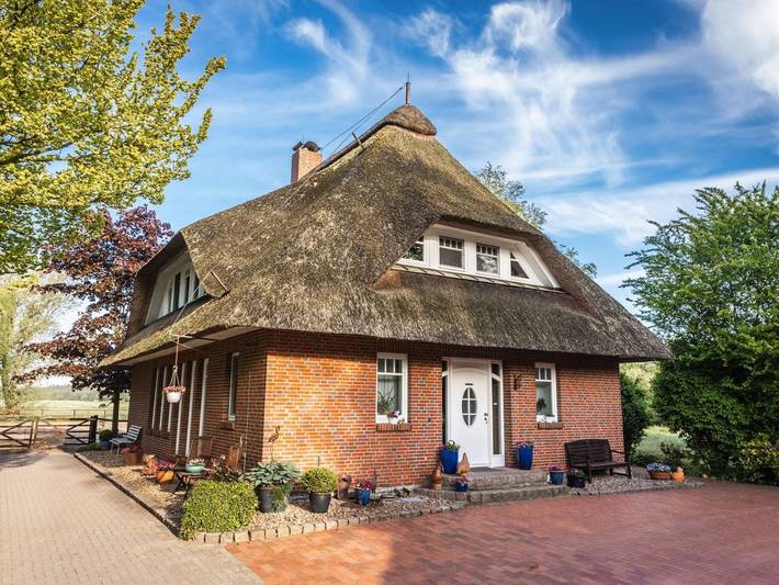 Ferienhaus für 4 Personen, mit Terrasse und Garten in Brake