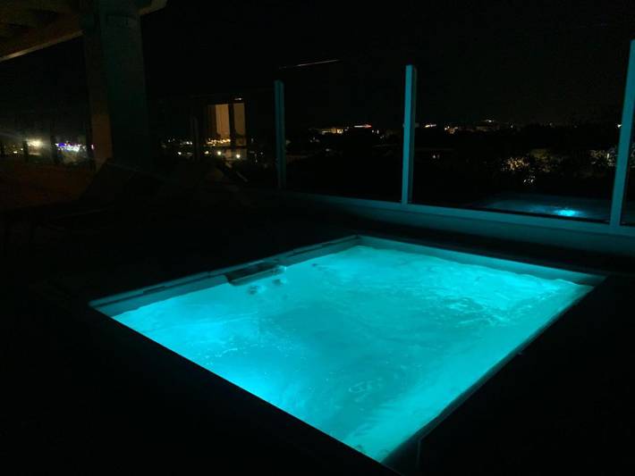 Ferienhaus für 2 Personen, mit Whirlpool und Balkon - 1