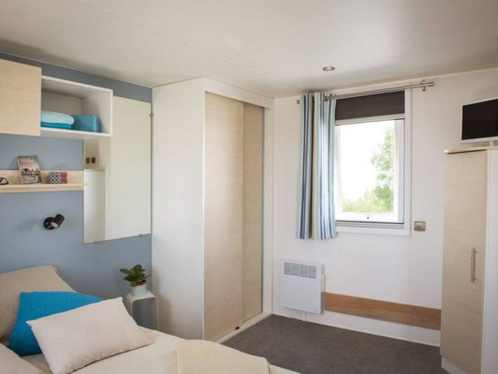 Mobil home pour 4 personnes, avec piscine, animaux acceptés à Les Aires - 3