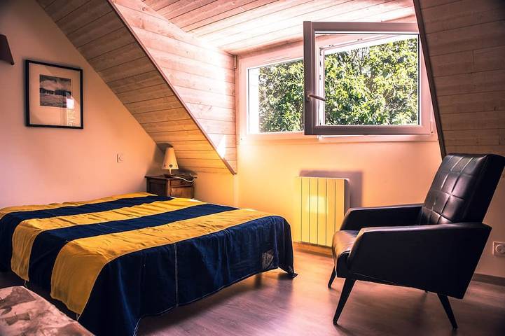 Location de vacances pour 6 personnes, avec terrasse et jardin à Plougoumelen - 4