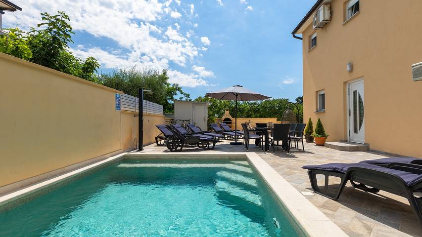 Villa Škarec 1 by Villas Guide in Barbariga, Costa meridionale dell´Istria