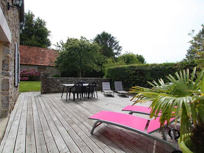 Gîte pour 8 personnes, avec jardin à Besneville - 4