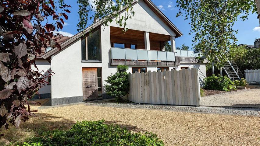 Villa pour 12 personnes, avec sauna et piscine ainsi que jardin et terrasse