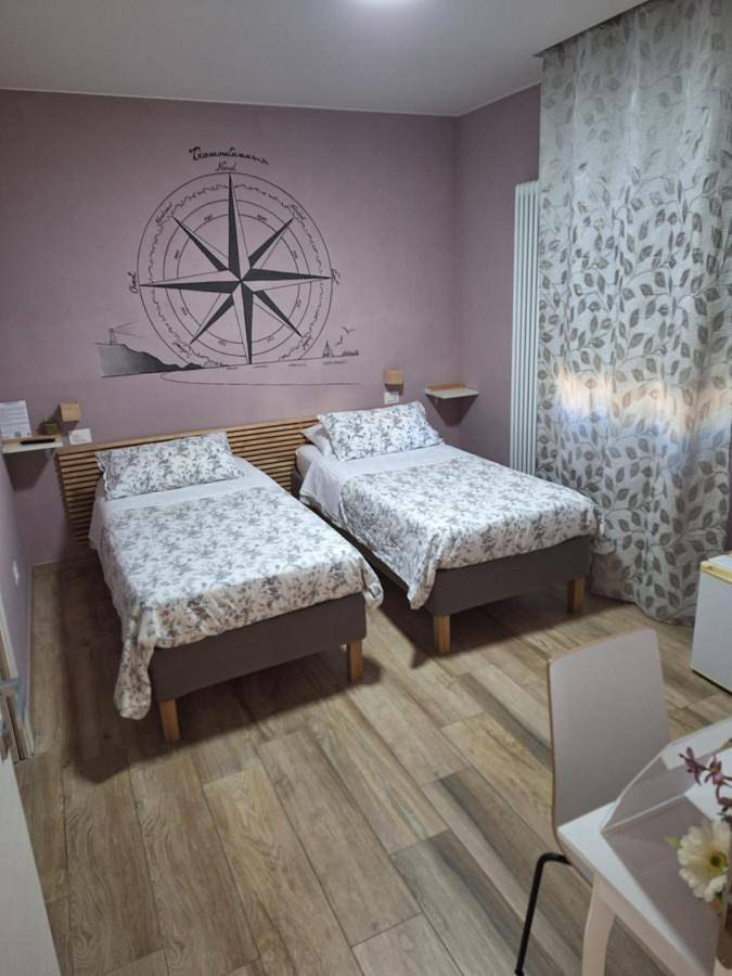 Location de vacances pour 2 personnes, avec terrasse ainsi que jardin et vue à Pesaro - 3