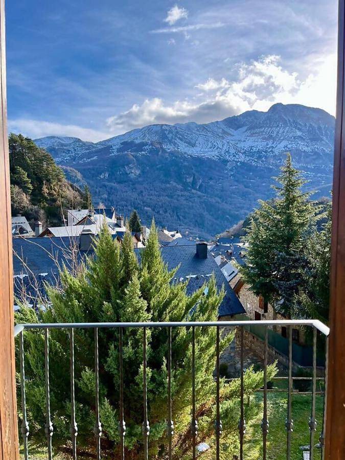 Apartamento entero, Apartamento Linar l Wifi l Vistas l P & Trastero in Tramacastilla de Tena, Pirineo Aragonés
