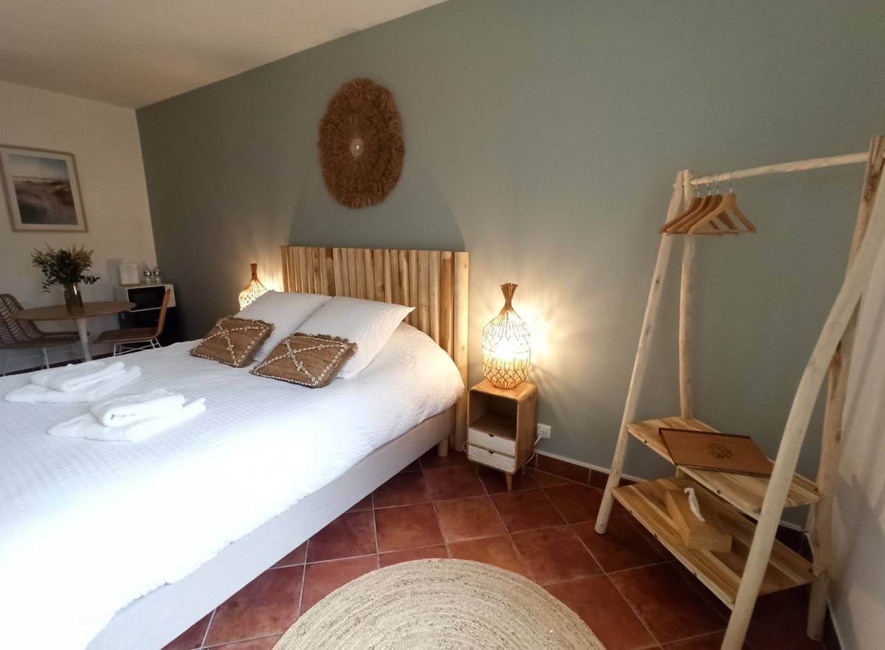 Chambres d'hôtes / Dépendance Le Cottage des Falaises - Les Embruns in Gonneville-sur-Mer, Région de Lisieux
