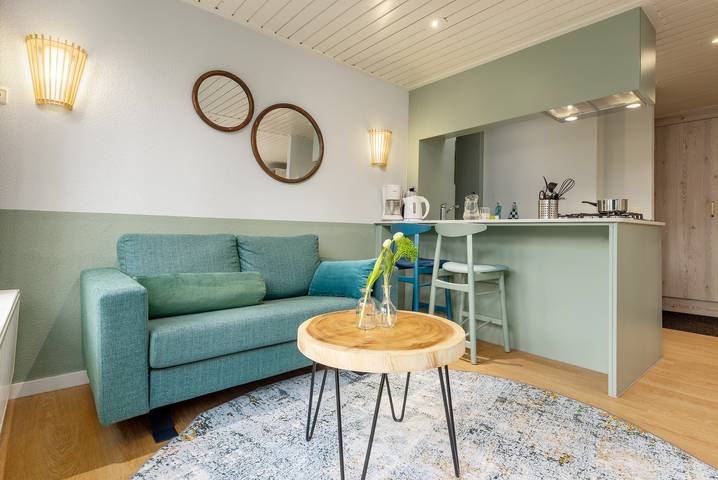 Lodge voor 2 personen, met kinderzwembad en tuin in Limburg