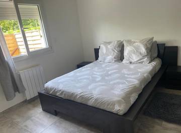 Gîte pour 2 personnes, avec jardin et vue, animaux acceptés à Saint-Rambert-d'Albon