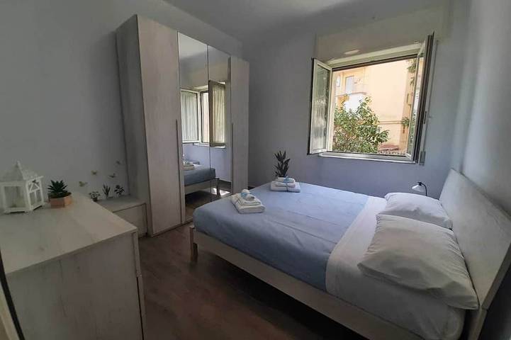 Ganze Wohnung, Ferienhaus im Krankenhausviertel von Neapel in Neapel, Neapel Provinz