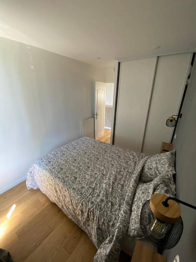 Appartement entier, Two-Bedroom Apartment in Yerres, Essonne