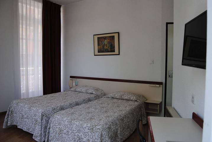 Hôtel pour 2 personnes, avec vue et balcon dans Grotte de Massabielle - 3