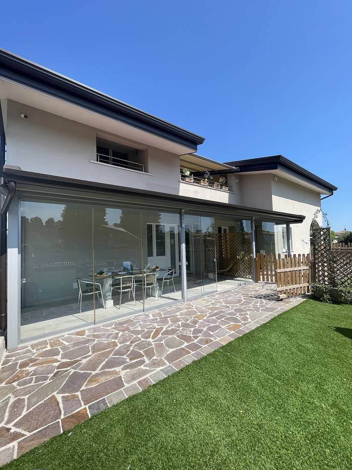 Appartamento per 6 persone, con Terrazza e Giardino a Puegnago del Garda