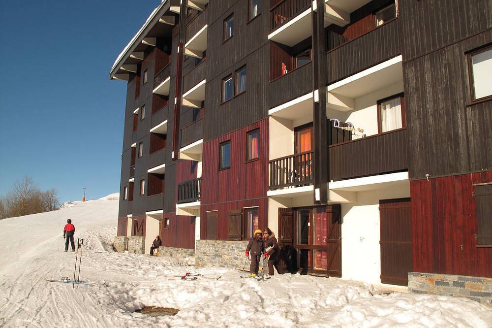 Appartement entier, Les menuires ,appartement deux piéces de charme, renové,au pied des pistes in Les Menuires, Saint-Martin-de-Belleville