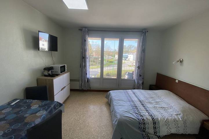 Gîte pour 2 personnes, avec terrasse, animaux acceptés à Bourbonne-les-Bains - 3