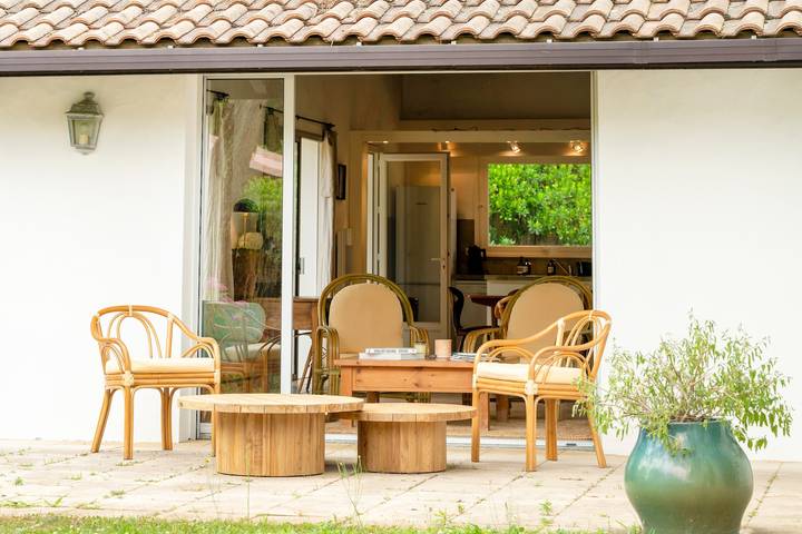 Casa de vacaciones en Hossegor, jardín entre pinos y terraza cubierta in Hossegor, Côte d’Argent