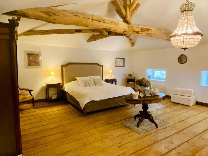 Chambre d’hôte pour 3 personnes, avec jardin et vue, animaux acceptés en Charente