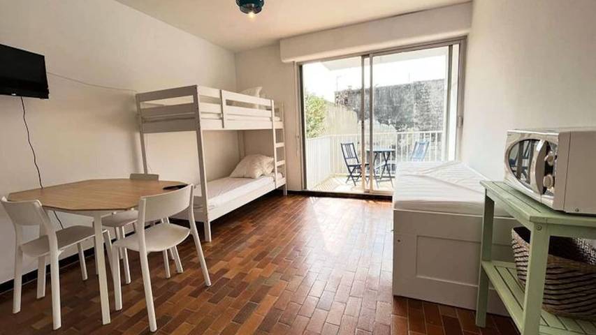 Gîte pour 5 personnes, avec balcon dans Le Vieux Phare Du Grau Du Roi - 3